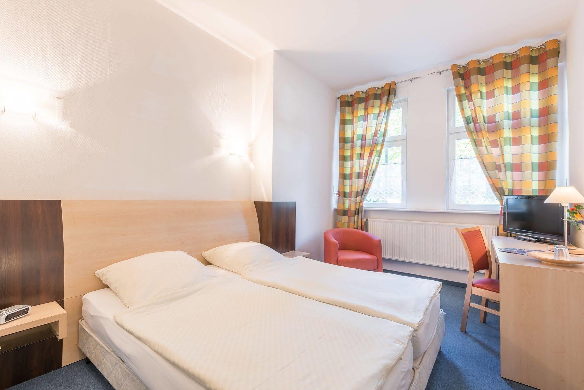 Pension Prenzlberg Berlin Exteriör bild